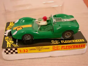 Fleischmann Auto Rallye grüner Lotus 40 Nr. 8 mit Ersatzleitkiel