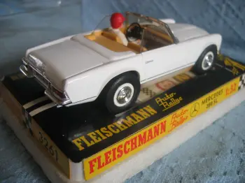 Mercedes-Benz 280 SL weiss