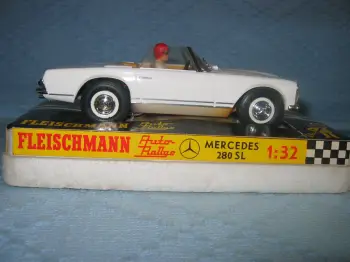 Mercedes-Benz 280 SL weiss