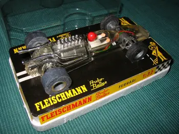 Fleischmann Ferrari F1 - Zigarre - Rückansicht