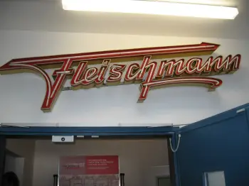 Fleischmann Schriftzug