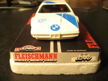 Fleischmann BMW M1 blau-weiss mit Fehldruck