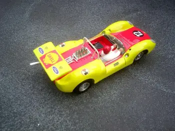 Lotus 40 Ford Gelb