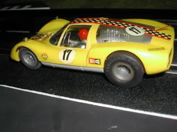 Linke Seite des gelben Fleischmann Porsche Carrera C6