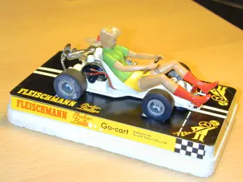 Fleischmann Go-Cart Blonde Frau