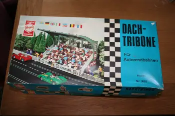 Herpa Dachtribüne mit Fleischmann Slotcars