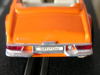 Mercedes-Benz 280 SL orange